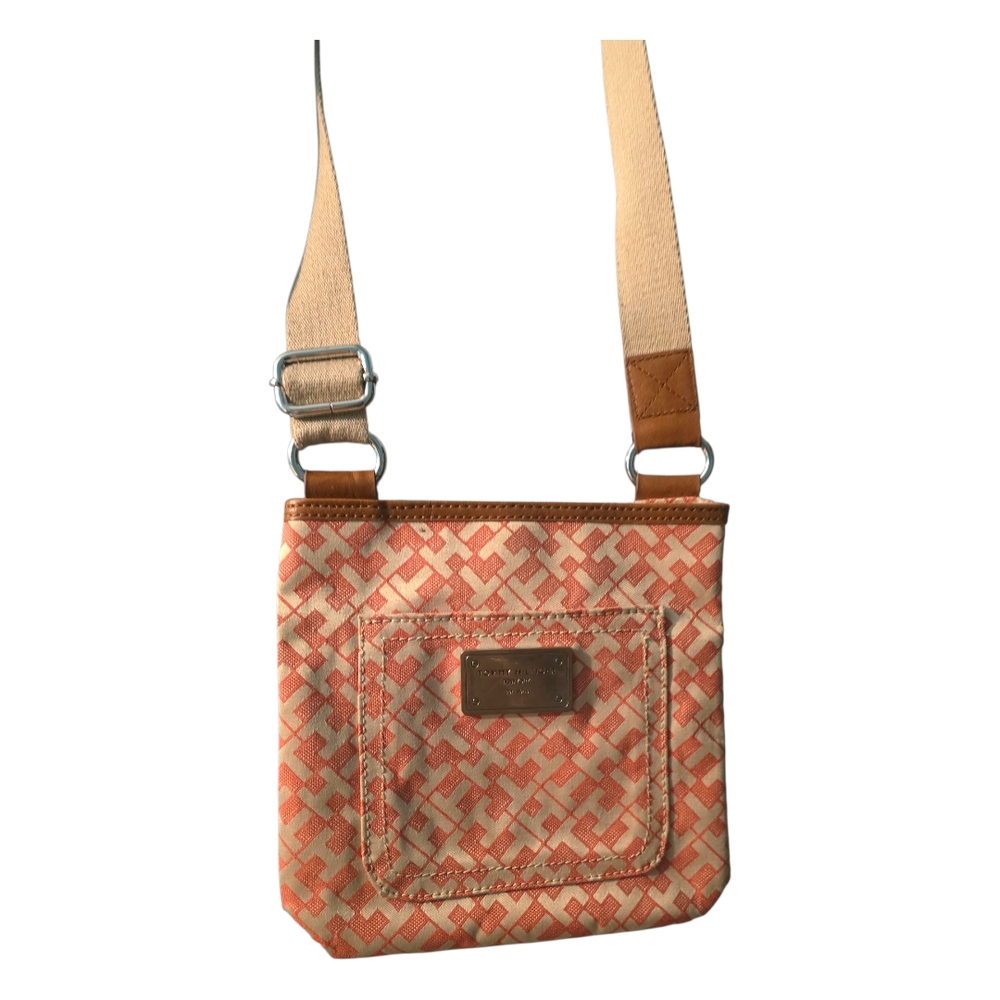 Tommy Hilfiget Patterned Crossbody Bag in Orange and Cream